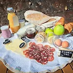 Puzman Farm Glamping בית חווה *