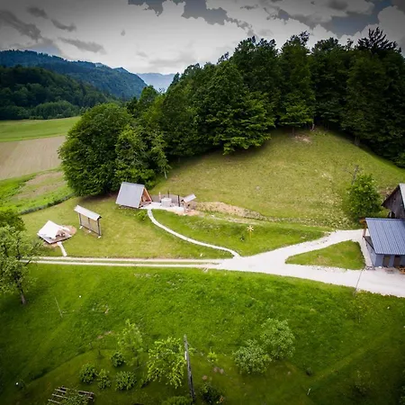 Alloggio per agriturismo Puzman Farm Glamping Radovljica