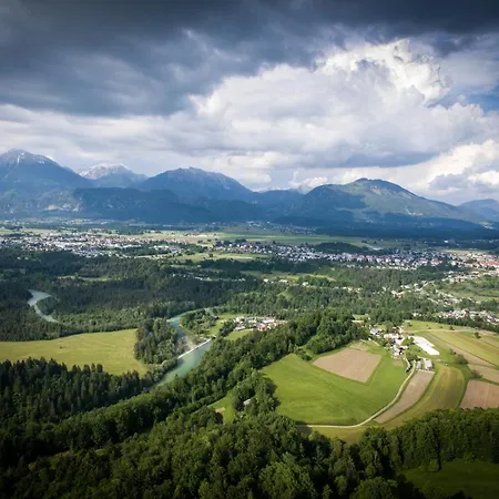 Puzman Farm Glamping Farmház Radovljica