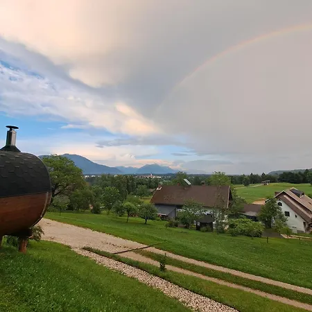 Alloggio per agriturismo Puzman Farm Glamping Radovljica