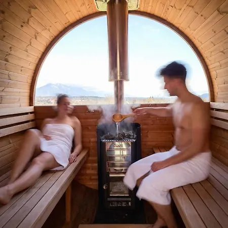 Agroturismo Puzman Farm Glamping Radovljica